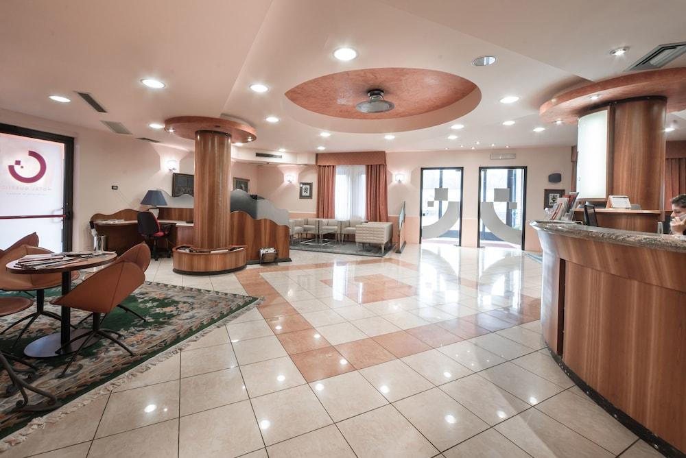 Hotel Guerro Кастелветро ди Модена Екстериор снимка