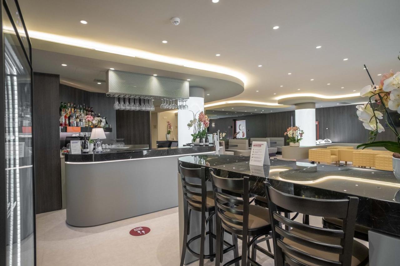 Hotel Guerro Кастелветро ди Модена Екстериор снимка