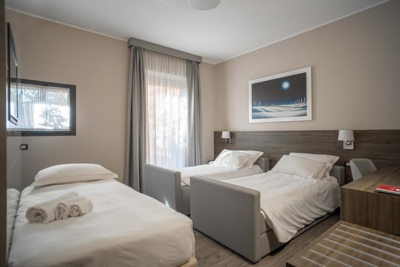Hotel Guerro Кастелветро ди Модена Екстериор снимка