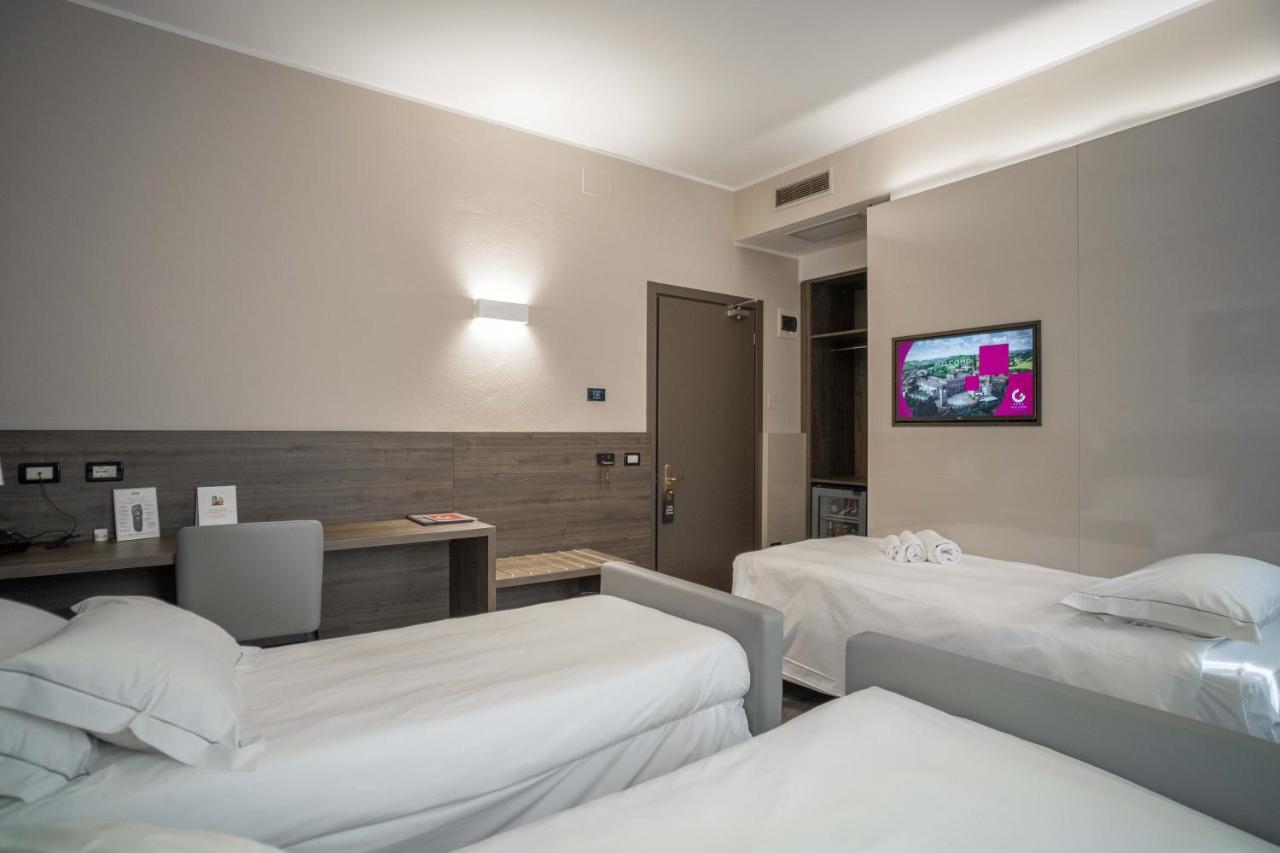 Hotel Guerro Кастелветро ди Модена Екстериор снимка