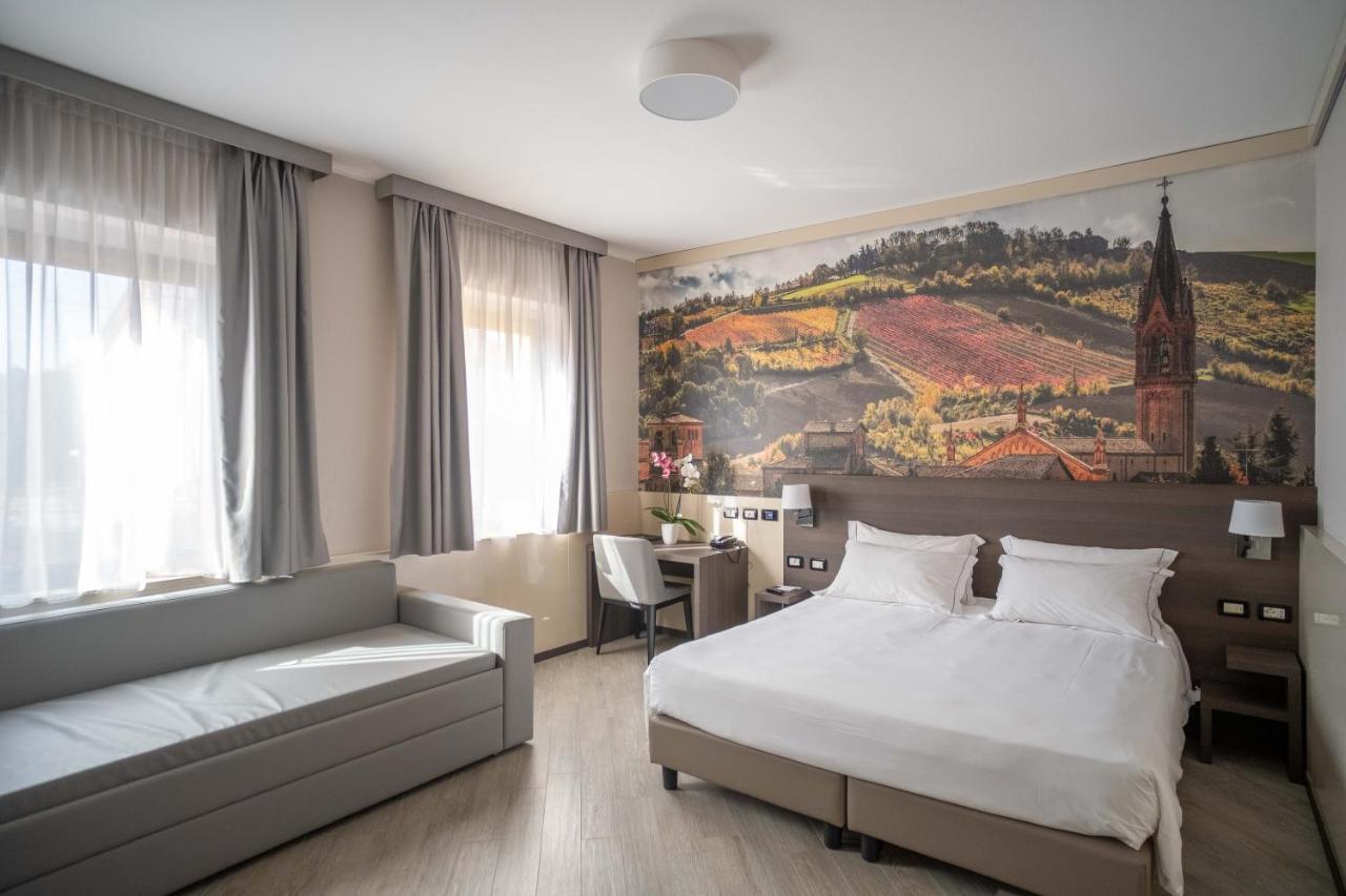 Hotel Guerro Кастелветро ди Модена Екстериор снимка