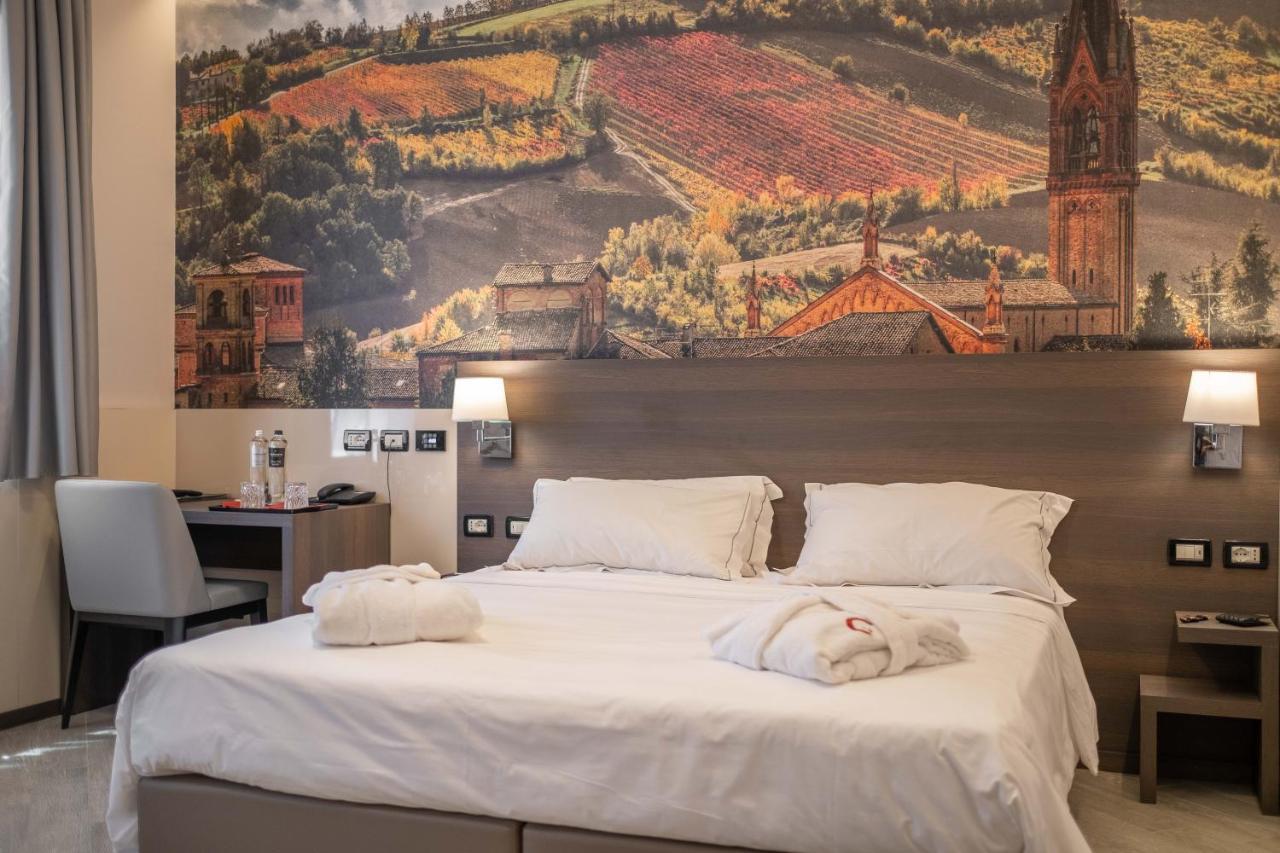 Hotel Guerro Кастелветро ди Модена Екстериор снимка