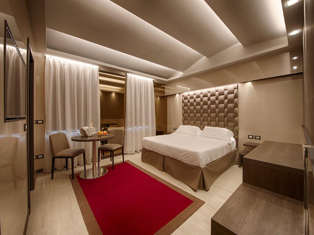 Hotel Guerro Кастелветро ди Модена Екстериор снимка